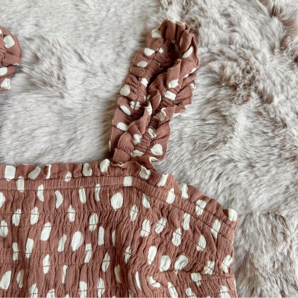 NWOT Abercrombie & Fitch Mauve Dashed Dotted Smocked Ruffle Tank - Picture 2 of 4